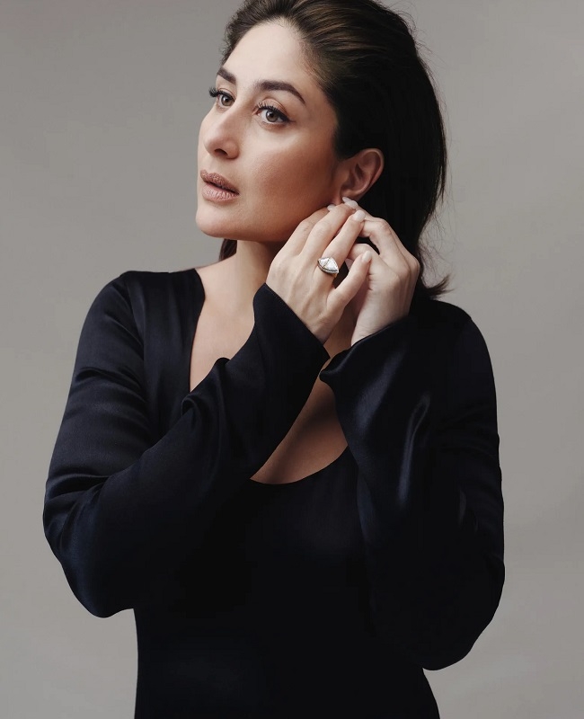 Kareena Kapoor Kriti Sanon and Tabu Poses for Vogue Magzine