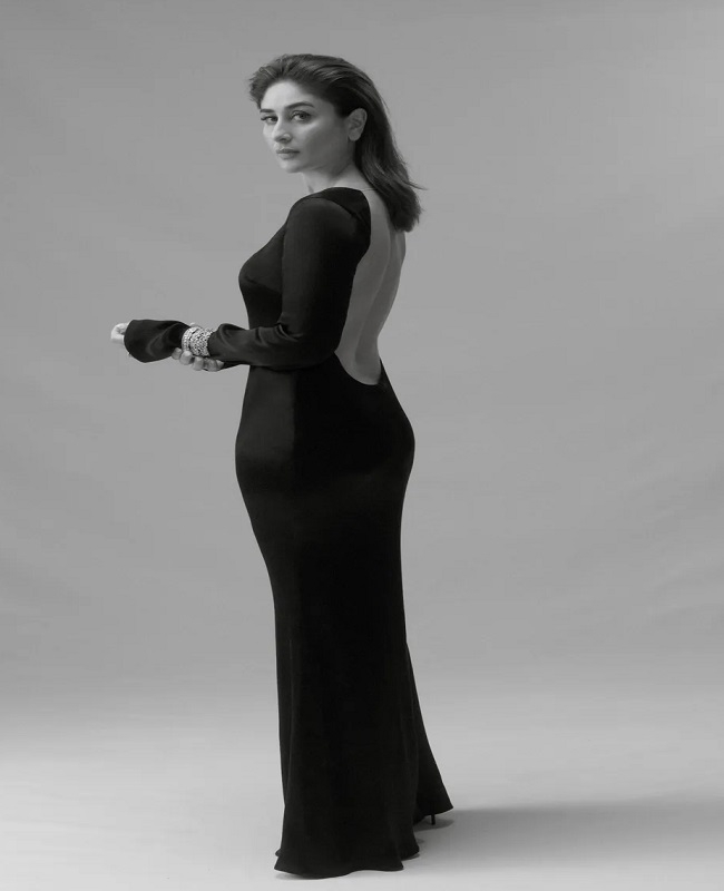 Kareena Kapoor Kriti Sanon and Tabu Poses for Vogue Magzine