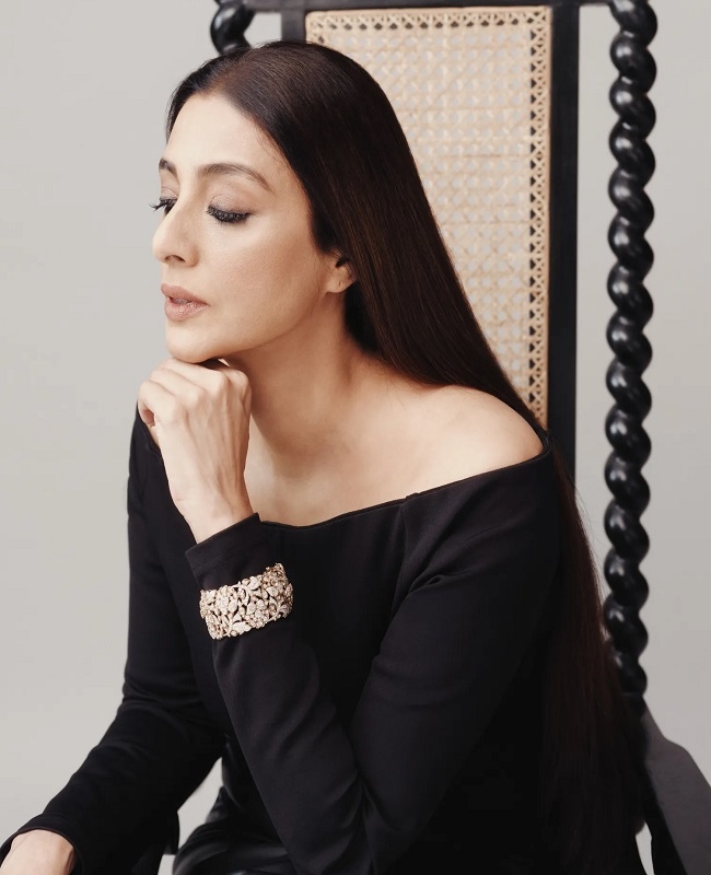 Kareena Kapoor Kriti Sanon and Tabu Poses for Vogue Magzine