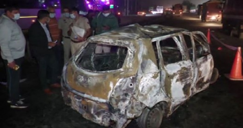Horrible accident on Delhi Jaipur highway Four killed in collision between oil tanker and car pickup van- Abhijeet Bharat