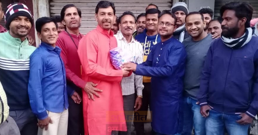 wadi-diwali-celebration-news-distributors-association - Abhijeet Bharat