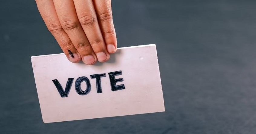 Voting for Gram Panchayat in the district today Voting at 1224 polling stations - Abhijeet Bharat