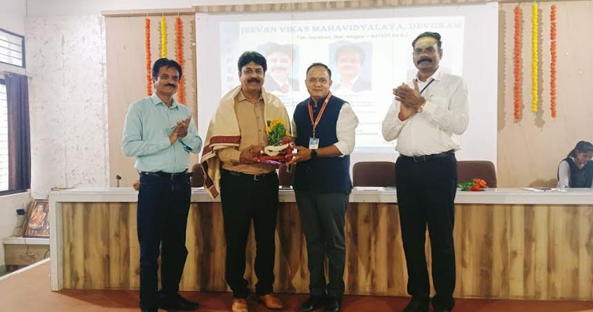 employment opportunities with english language communication skills dr nitin mathankar - Abhijeet Bharat