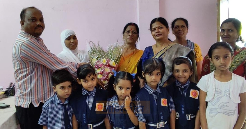 nagpur-blue-diamond-school-teacher-honor - Abhijeet Bharat