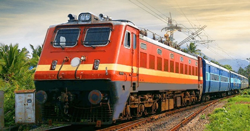 Announcement of Bilaspur LTT special train running from Akola