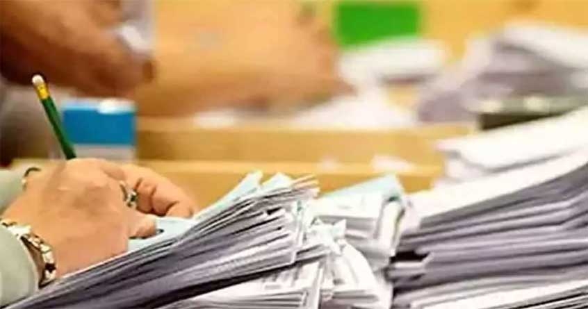38 candidates filed 43 nomination papers on the last day