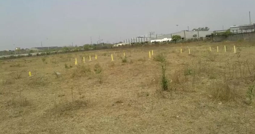 Wardha Road shaken by the sound of explosion