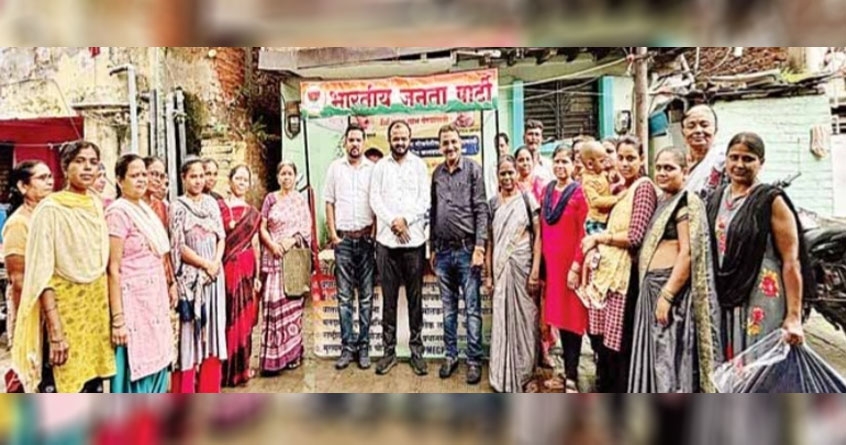 bjp workers front took initiative to get the forms of ladli behna yojana filled