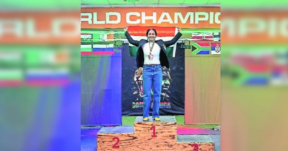 दक्षिण अफ्रीका में नागपुर की रश्मि अय्यर ने जीता वर्ल्ड पावरलिफ्टिंग चैंपियनशिप का गोल्ड
