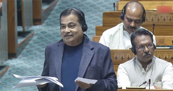 भारत का ईवी बाजार 2030 तक पहुंचेगा 20 लाख करोड़ रुपये : नितिन गडकरी