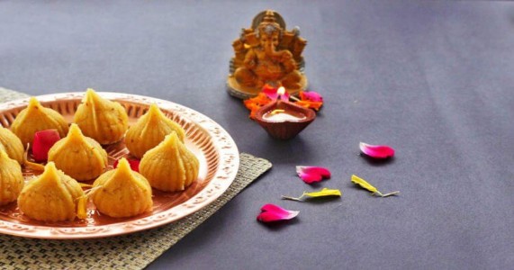 गणेशोत्सव पर मीठा उत्सव: पांच प्रकार के मोदक से बप्पा का स्वागत