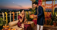 करवा चौथ पर गिफ्ट नहीं, पत्नी से करें ये 7 वादे; रिश्ते में बढ़ेगा प्यार और भरोसा
