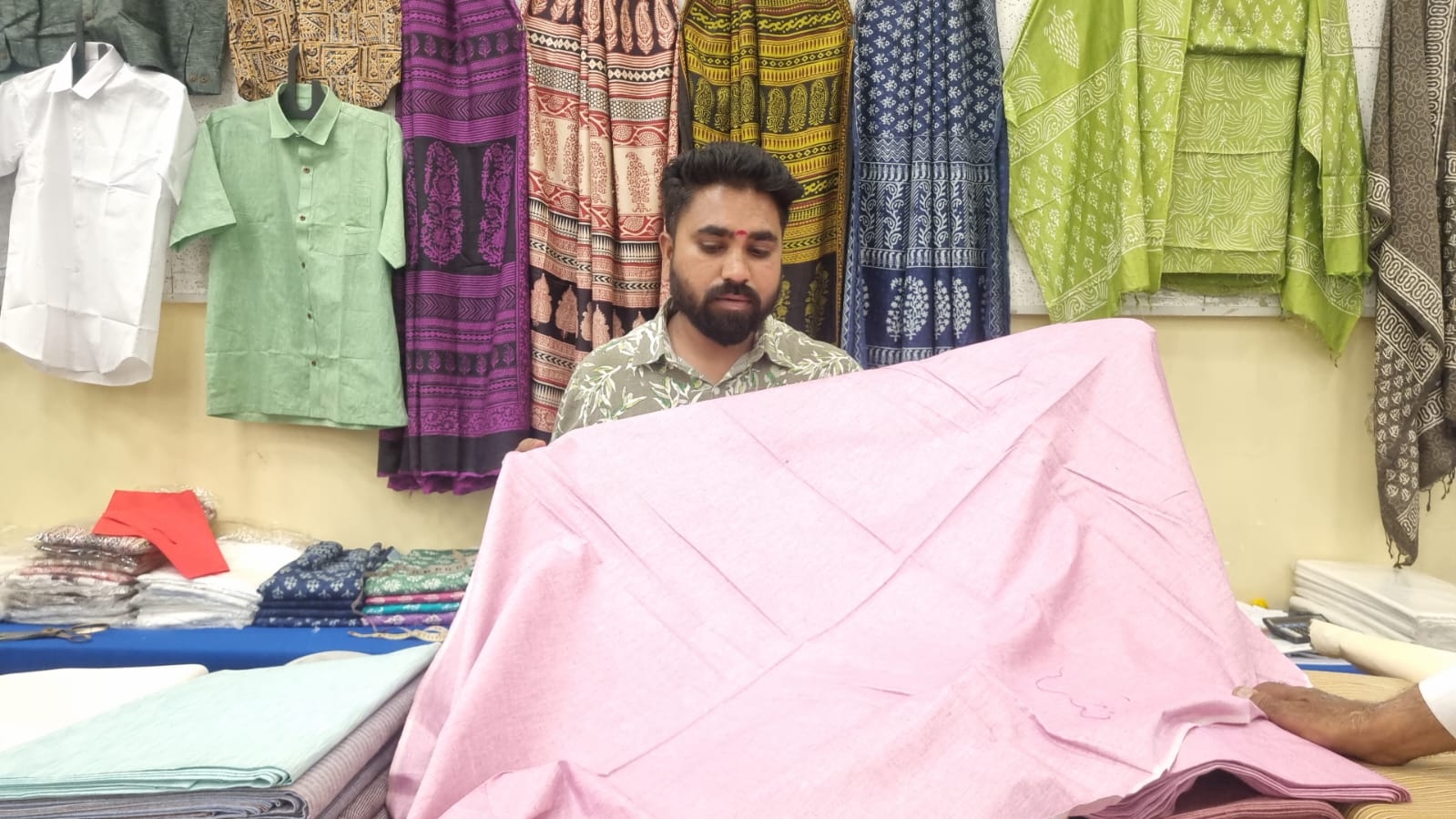 mrugnayni, handcraft, madhya pradesh, art, nagpur, local mp artist