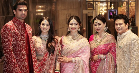 अर्जुन तेंदुलकर ने सानिया संग रचाई शादी! मुंबई में सादगी भरा समारोह