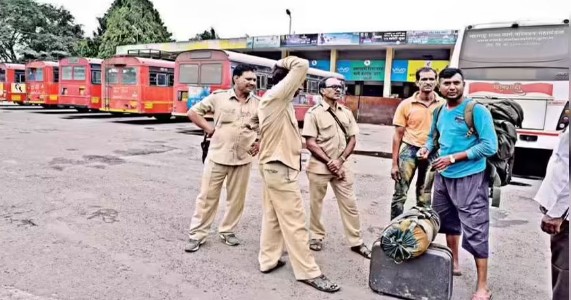 नागपुर एयरपोर्ट पर टैक्सी हड़ताल से यात्री परेशान! ‘आपली बस’ सेवा का विस्तार