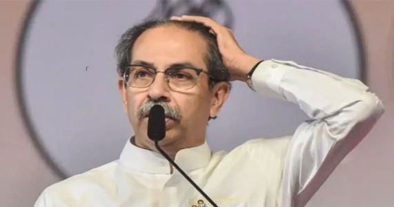 शिवसेना (यूबीटी) में बढ़ा सियासी संकट, गैरहाजिर सांसदों को 24 घंटे का अल्टीमेटम