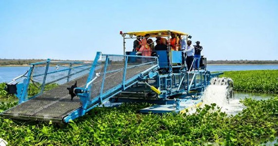 अंबाझरी झील की सफाई तय समय से पीछे, जलकुंभी हटाने की रफ्तार पर उठे सवाल