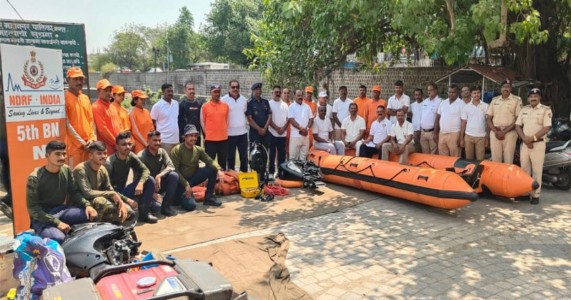 फुटाला तालाब पर एनडीआरएफ के साथ नागपुर पुलिस का मानसून आपदा प्रबंधन अभ्यास