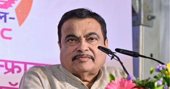 E20 पेट्रोल पर नितिन गडकरी का बड़ा बयान! 'शुद्ध पेट्रोल चाहिए तो ज्यादा कीमत चुकानी होगी'