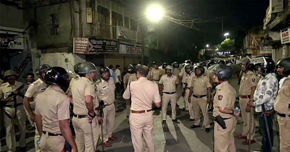 ड्यूटी पर अब सर्विस वेपन के साथ दिखेंगे नागपुर पुलिसकर्मी