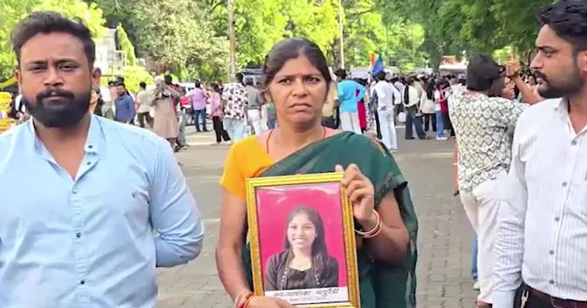 Akanksha parents