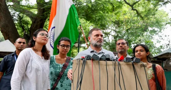 धर्मेंद्र प्रधान के इस्तीफे पर राहुल गांधी बोले, 'युवाओं ने सरकार को झुकने पर किया मजबूर'