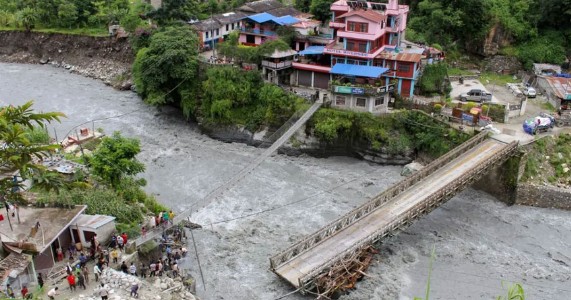 नेपाल में फंसे नागपुर के पर्यटकों की जानकारी जुटा रहा प्रशासन